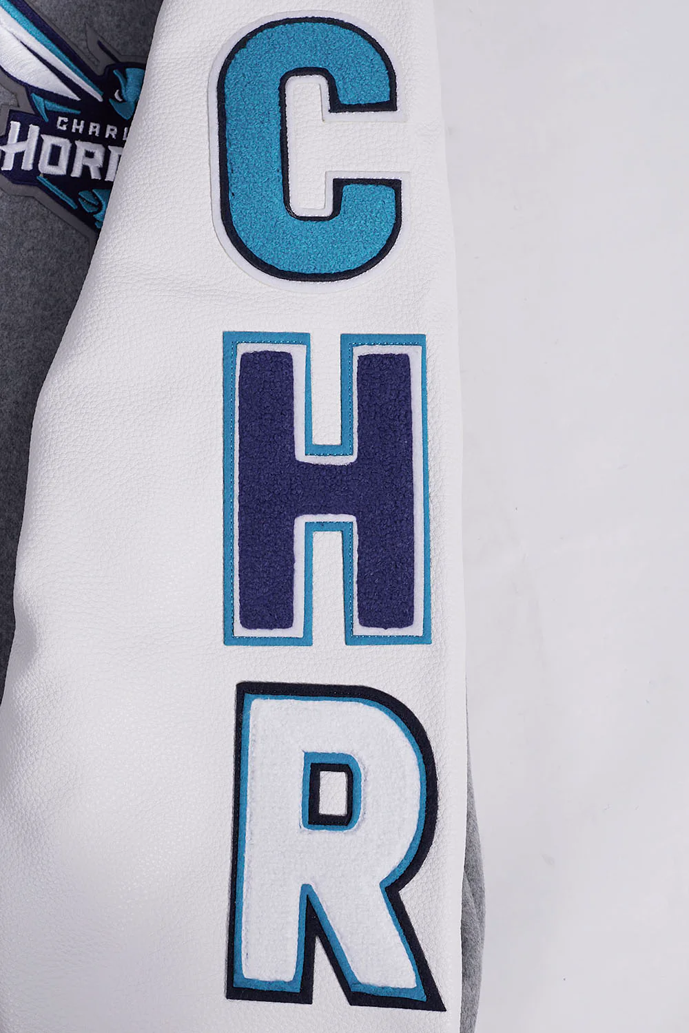 NBA CHARLOTTE HORNETS SCRIPT TAIL MEN'S RIB WOOL VARSITY (HEATHER GREY/WHITE/BLACK) - Image 8