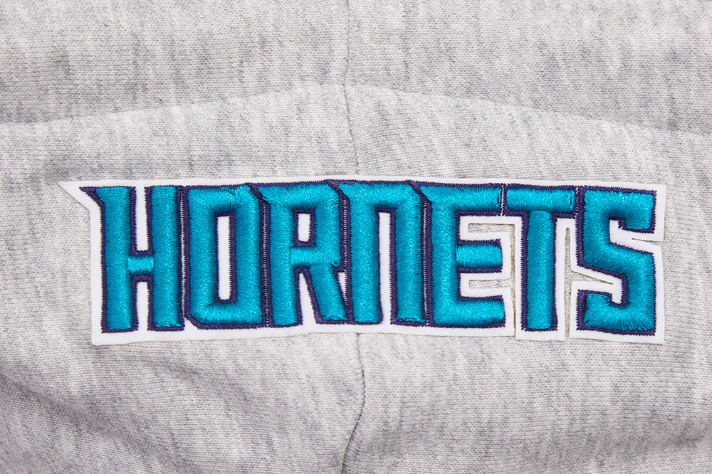 NBA CHARLOTTE HORNETS SCRIPT TAIL WOMEN'S RIB FLEECE CROPPED PULLOVER HOODIE (HEATHER GRAY/BLACK) - Image 6