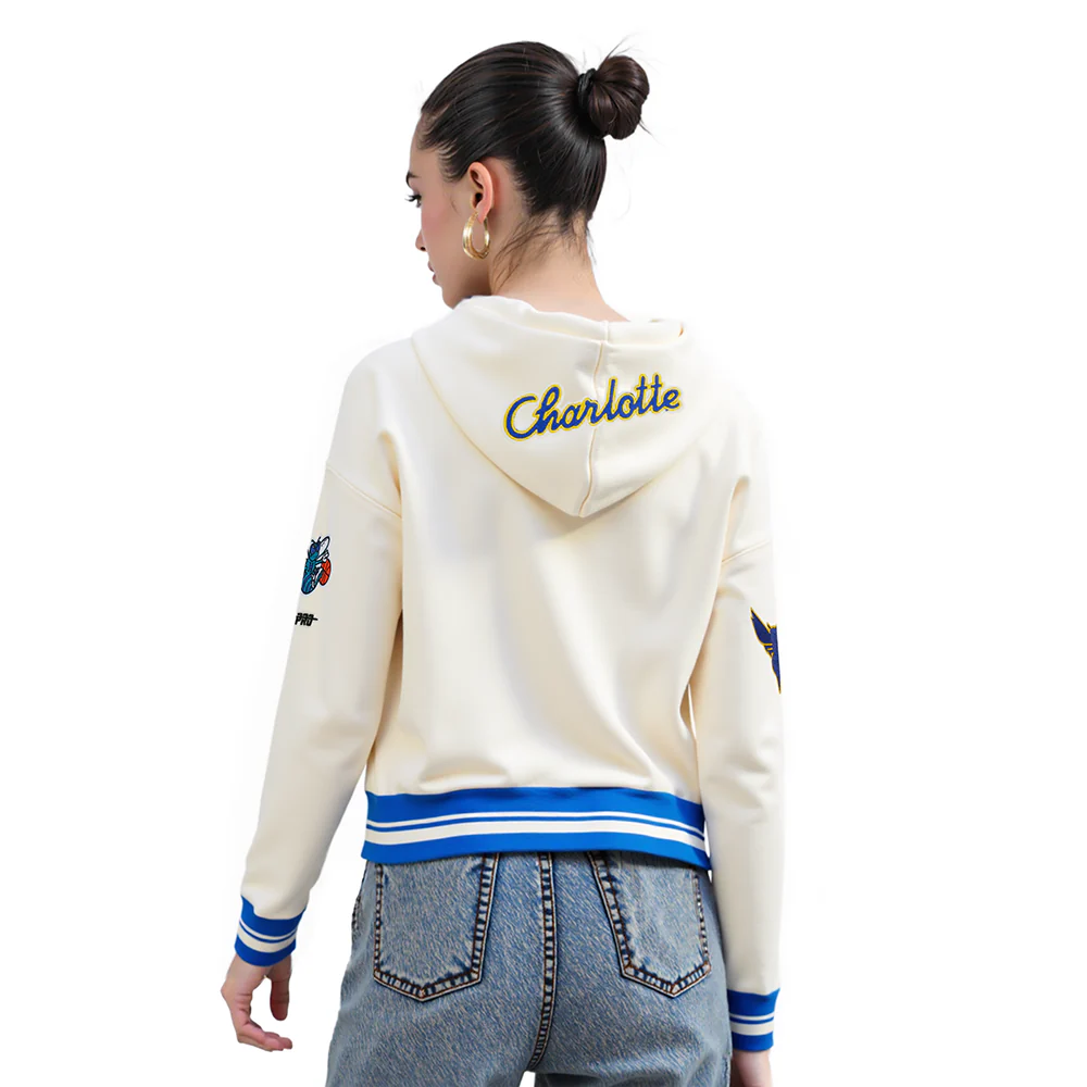 NBA CHARLOTTE HORNETS CITY EDITION 25-26 WOMEN'S RIB FLC CROPPED PO HOODIE (EGGSHELL/ROYAL BLUE) - Image 2