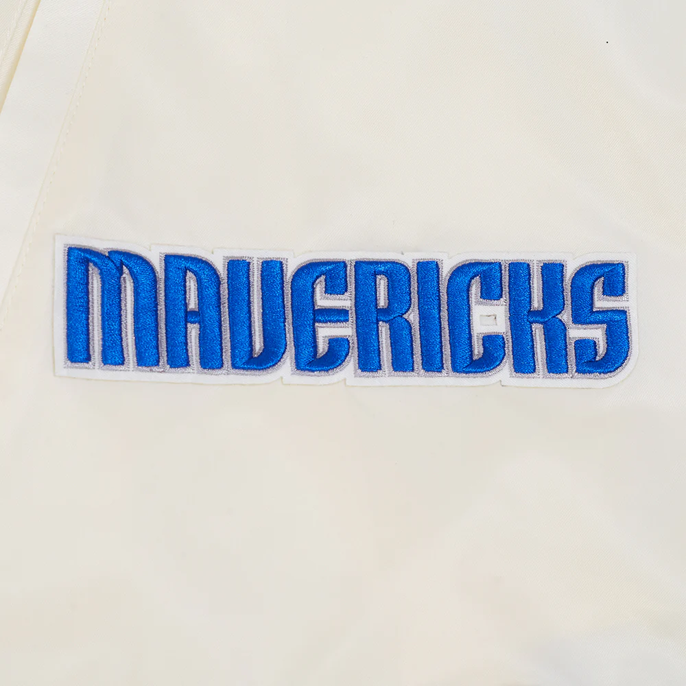 DALLAS MAVERICKS BEST OF MEN'S RIB SATIN JACKET (EGGSHELL/ MIDNIGHT NAVY) - Image 8