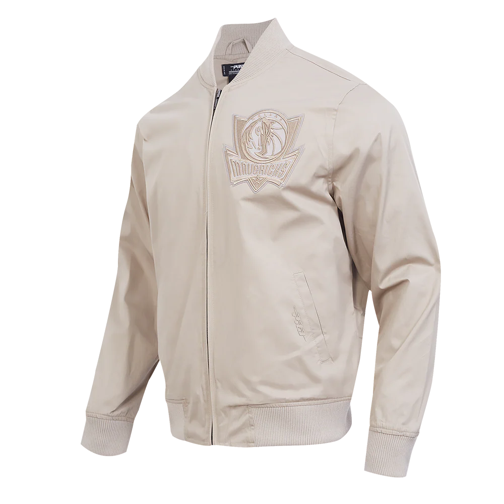 NBA DALLAS MAVERICKS NEUTRAL MEN'S TWILL JACKET (TAUPE) - Image 2