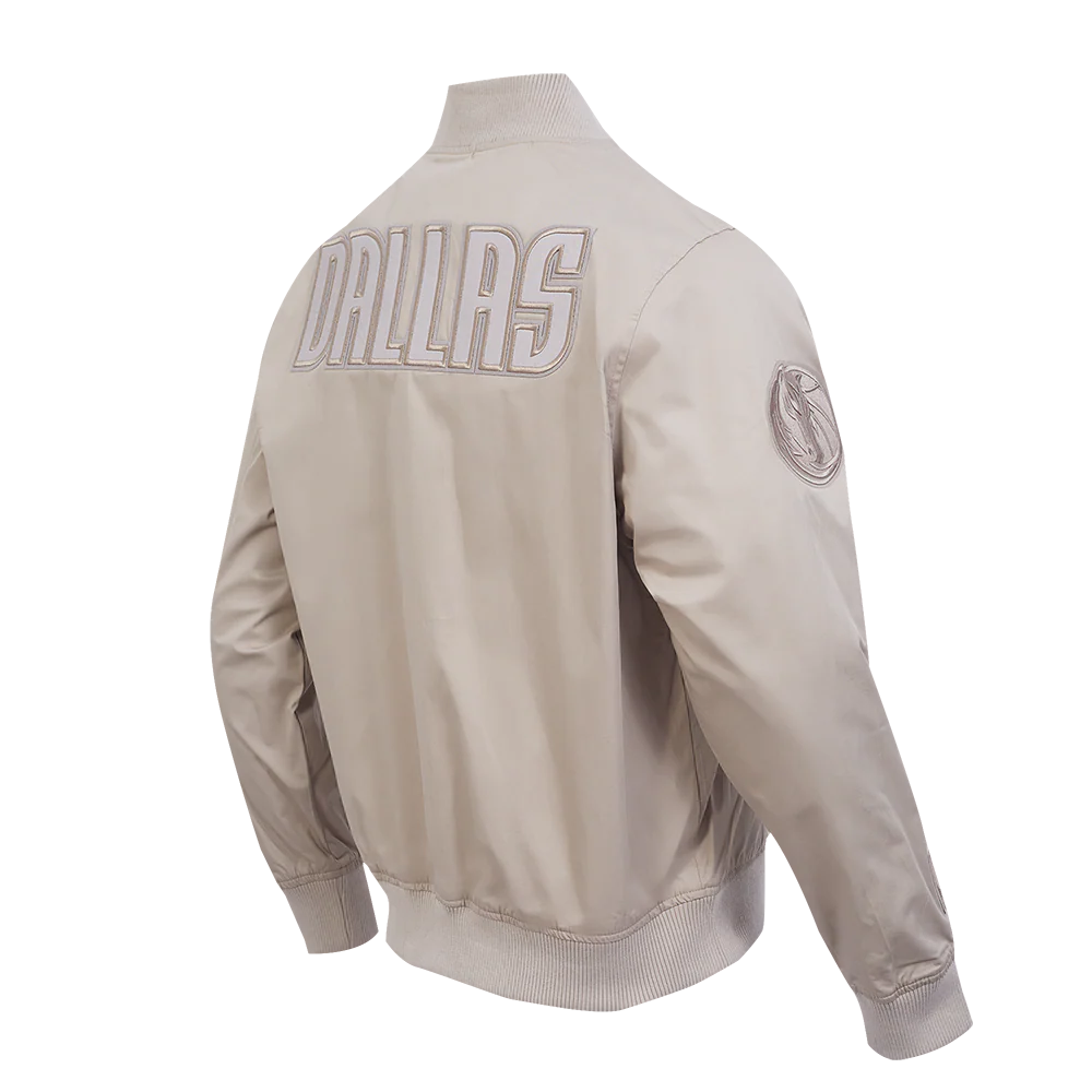 NBA DALLAS MAVERICKS NEUTRAL MEN'S TWILL JACKET (TAUPE) - Image 4