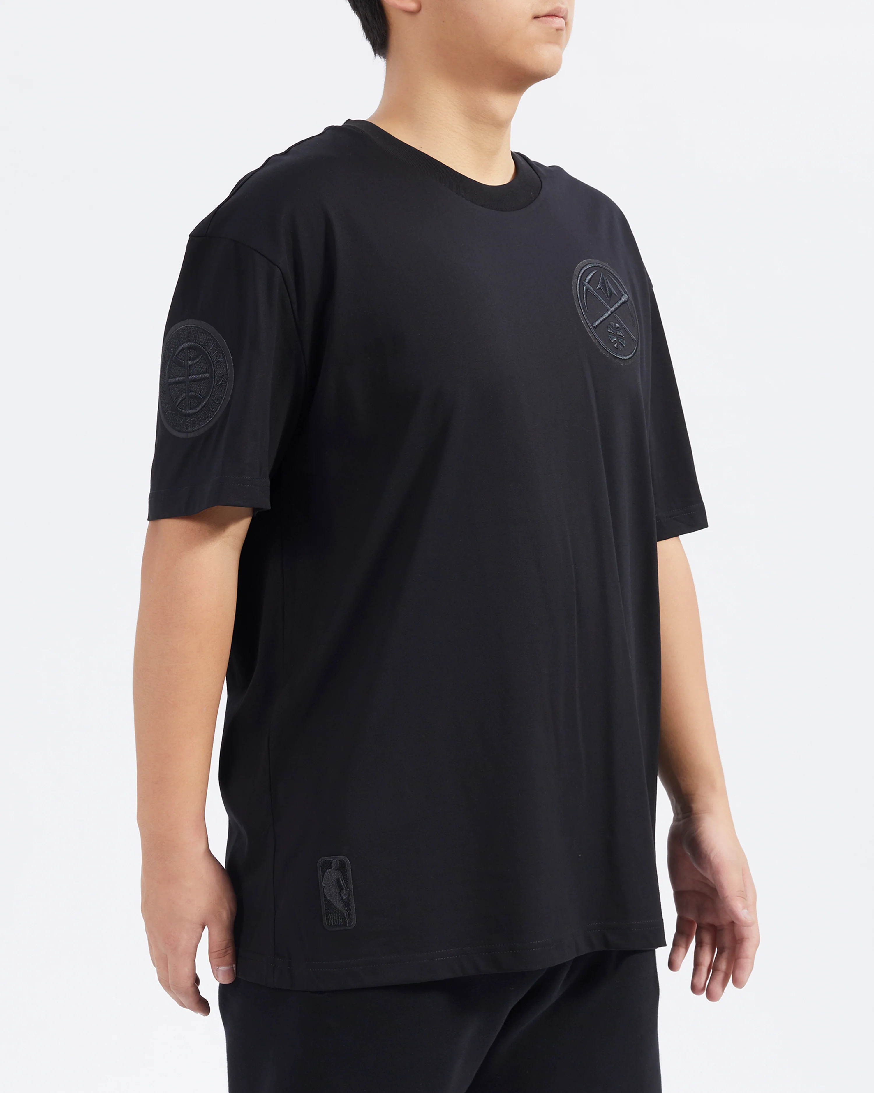 NBA DENVER NUGGETS NEUTRAL MEN'S DROP SHOULDER TEE (BLACK) - Image 4