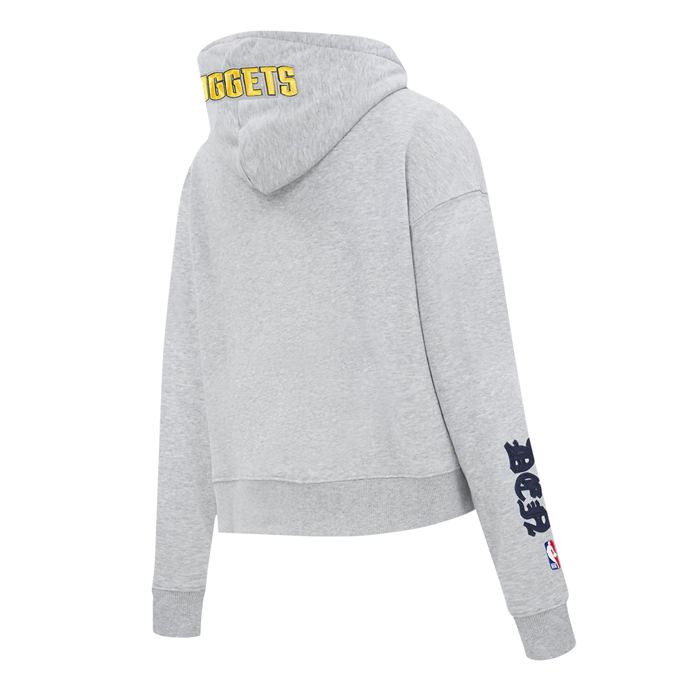 NBA DENVER NUGGETS OLD ENGLISH WOMEN'S FLC CROPPED PO HOODIE (HEATHER GREY) - Image 6