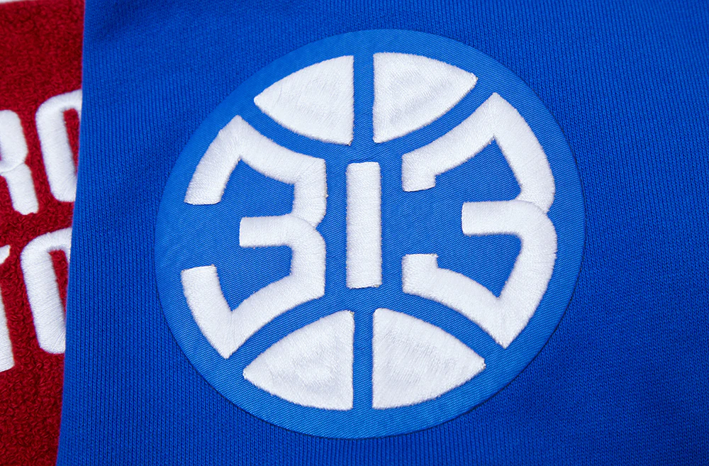 NBA DETROIT PISTONS RETRO CLASSIC MEN'S PULLOVER HOODIE (ROYAL BLUE/RED) - Image 5