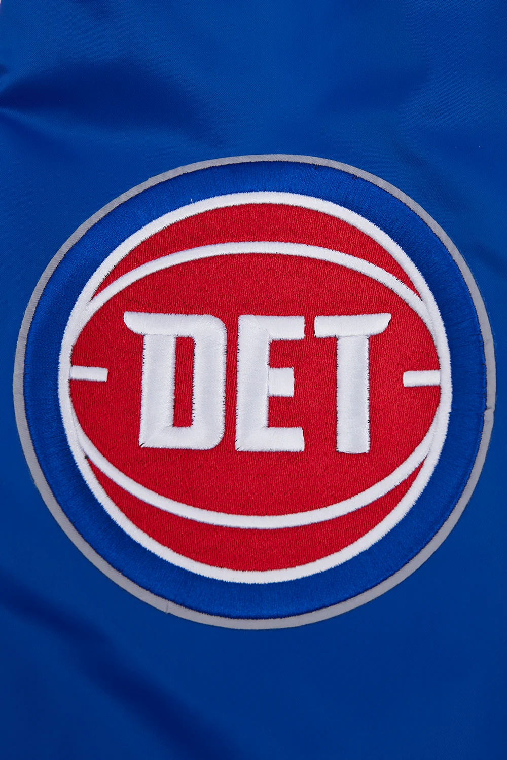 NBA DETROIT PISTONS SCRIPT TAIL MEN'S SATIN JACKET (ROYAL BLUE/RED) - Image 6