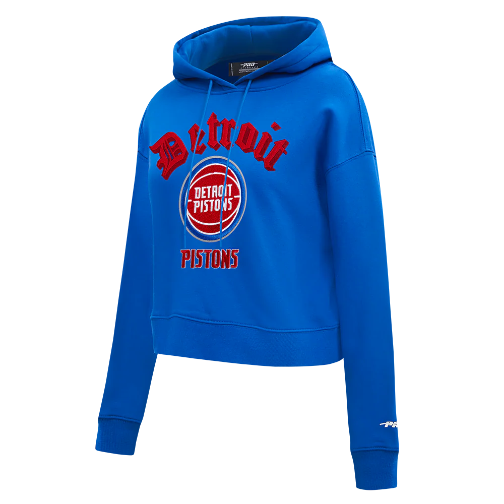 NBA DETROIT PISTONS OLD ENGLISH WOMEN'S FLC CROPPED PO HOODIE (ROYAL BLUE) - Image 4