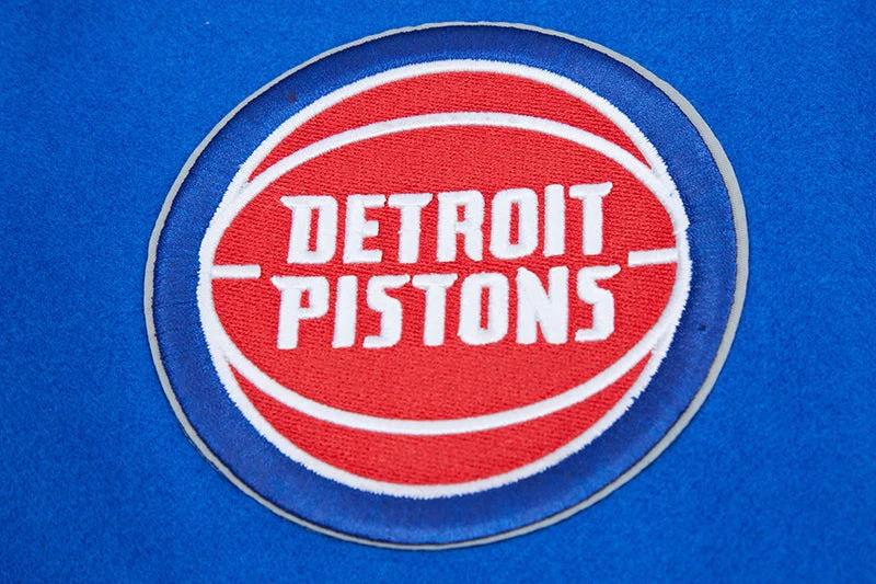 NBA DETROIT PISTONS CLASSIC WOOL WOMEN'S VARSITY JACKET (ROYAL BLUE/WHITE) - Image 5