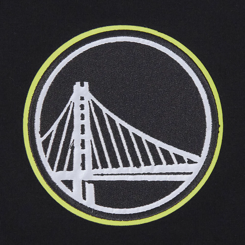 NBA GOLDEN STATE WARRIORS UNDER THE LIGHTS MEN'S SINGLE JERSEY TEE (BLACK) - Image 5