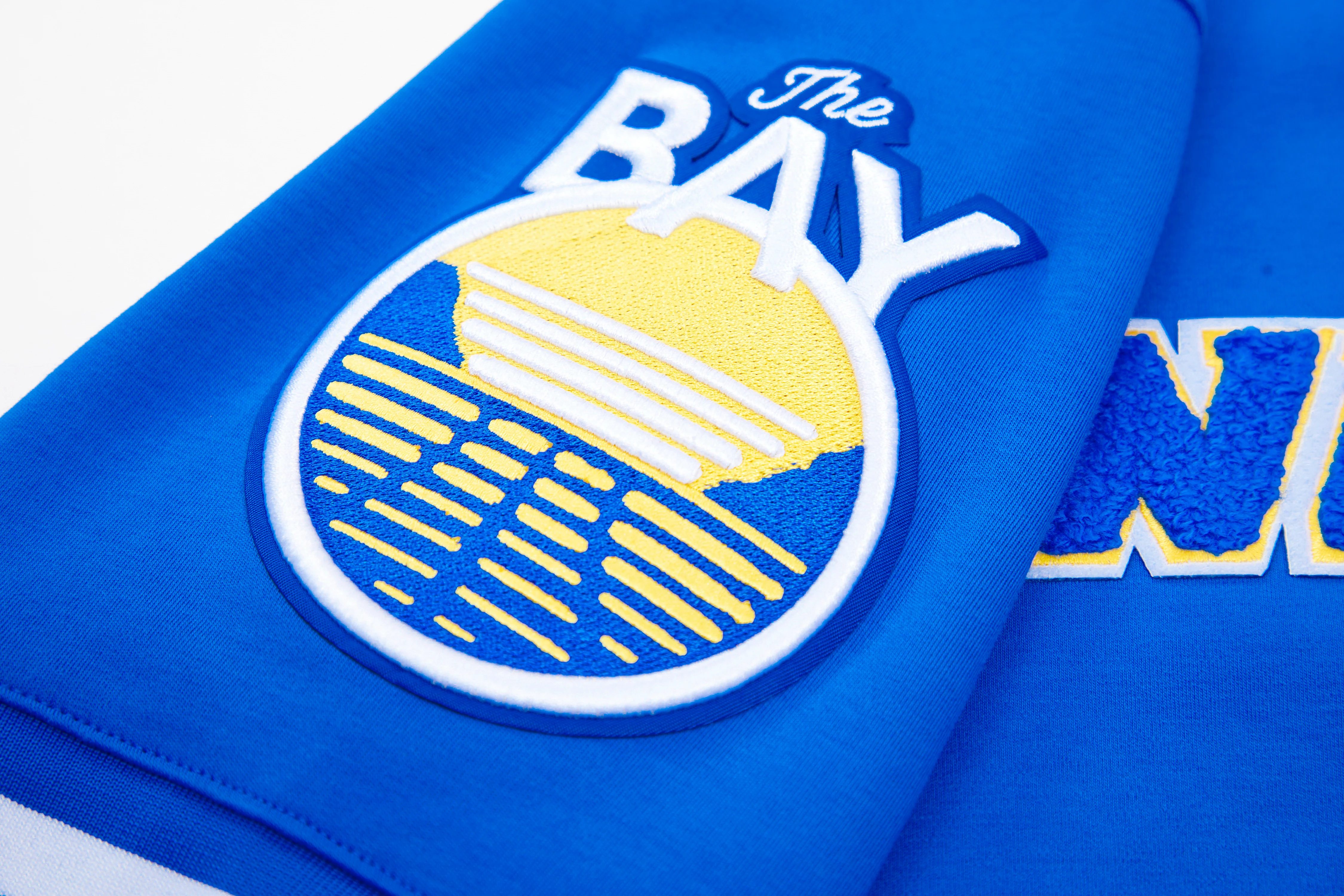 NBA GOLDEN STATE WARRIORS CLASSIC CHENILLE MEN'S S/S TEE (ROYAL BLUE) - Image 6