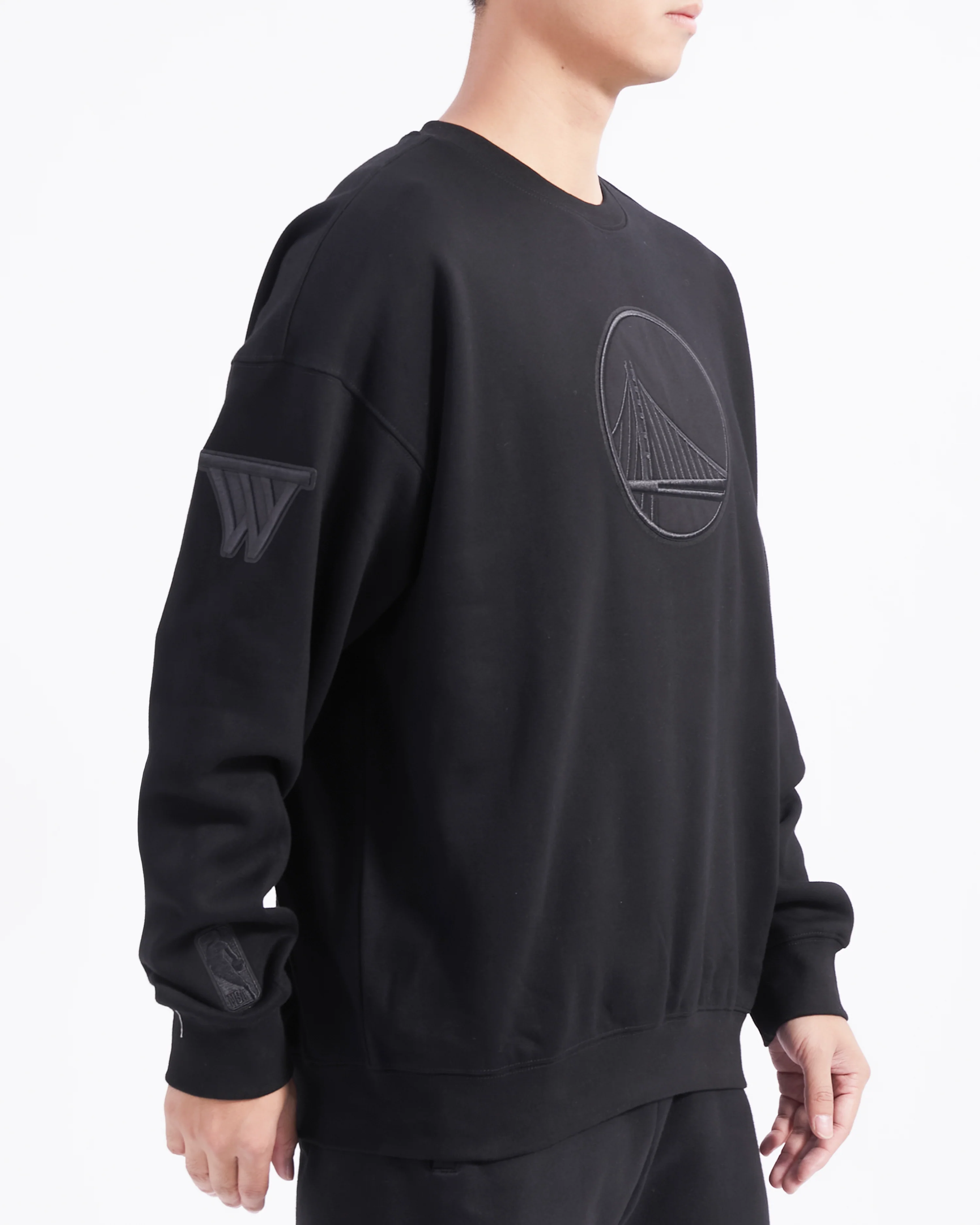 GOLDEN STATE WARRIORS NEUTRAL MEN'S DROP SHOULDER FLC CREWNECK (BLACK) - Image 4