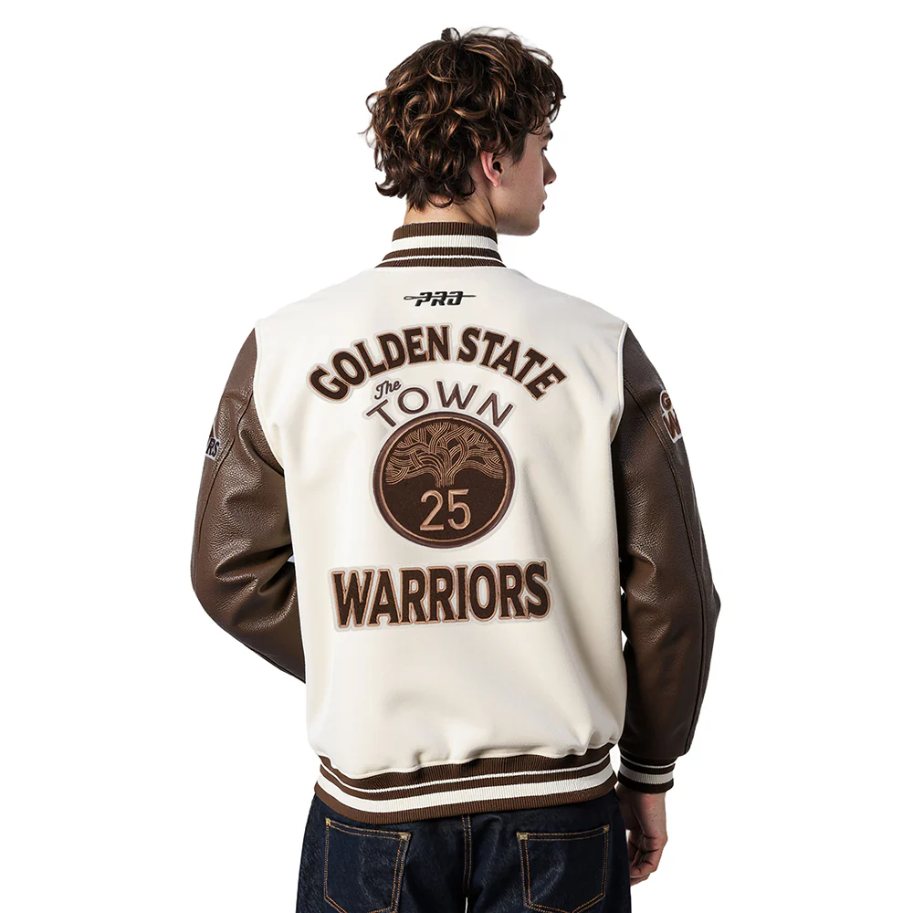 NBA GOLDEN STATE WARRIORS CITY EDITION 25-26 MEN'S RIB WOOL VARSITY JACKET (EGGSHELL/ BROWN) - Image 2
