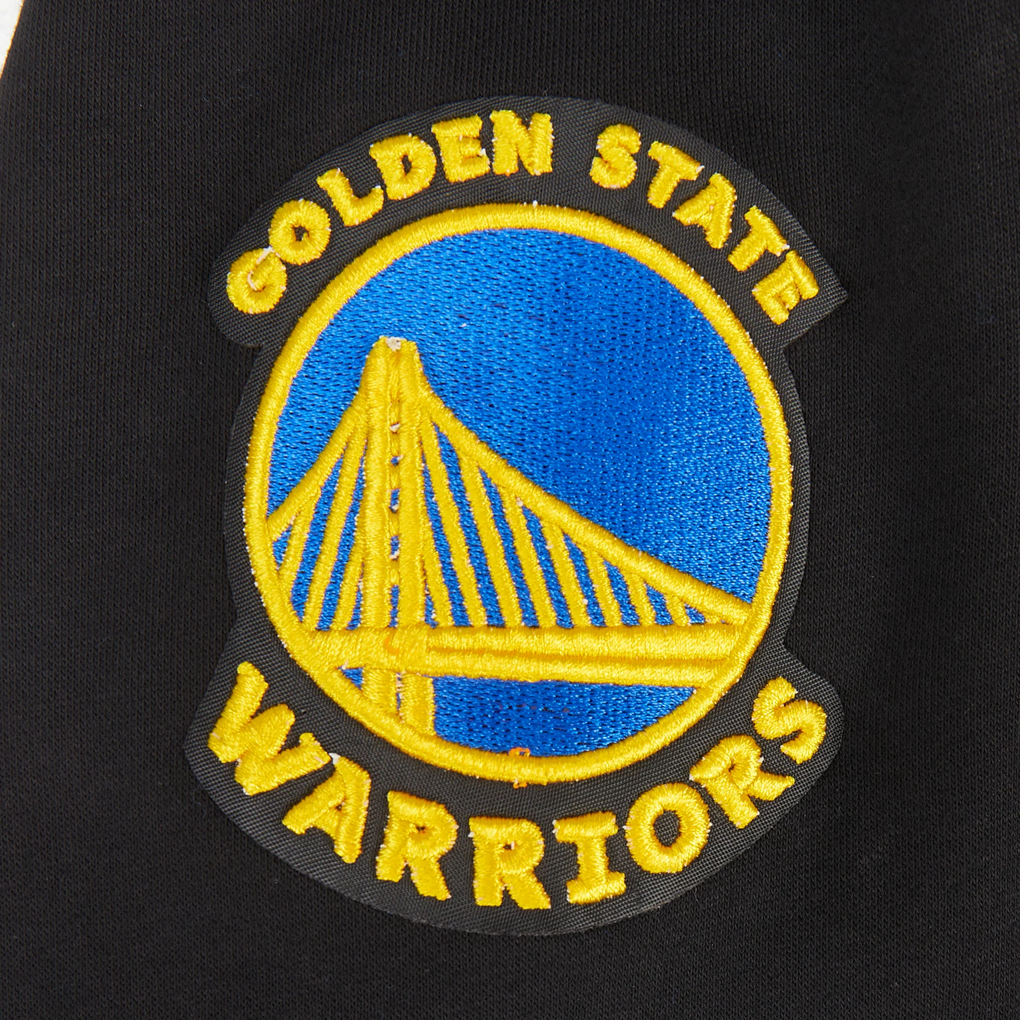 NBA GOLDEN STATE WARRIORS CLASSIC BIG BOYS FLEECE PULLOVER HOODIE (BLACK) - Image 5