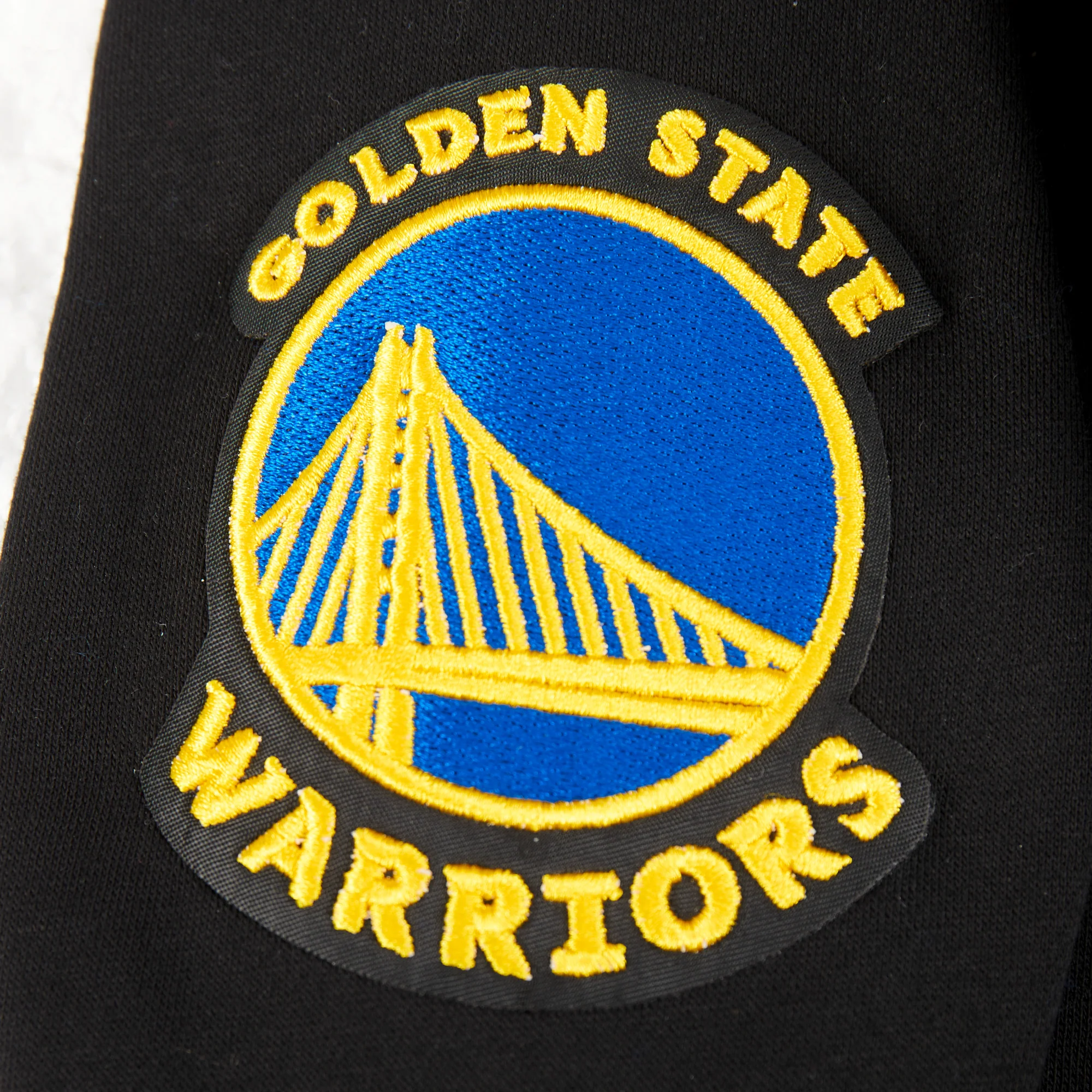 NBA GOLDEN STATE WARRIORS CLASSIC BIG BOYS FLEECE FULL ZIP PULLOVER HOODIE (BLACK) - Image 5