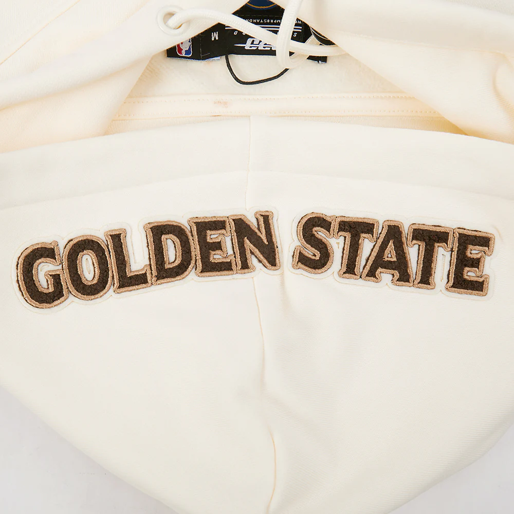 NBA GOLDEN STATE WARRIORS CITY EDITION 25-26 WOMEN'S RIB FLC CROPPED PO HOODIE (EGGSHELL/ BROWN) - Image 5