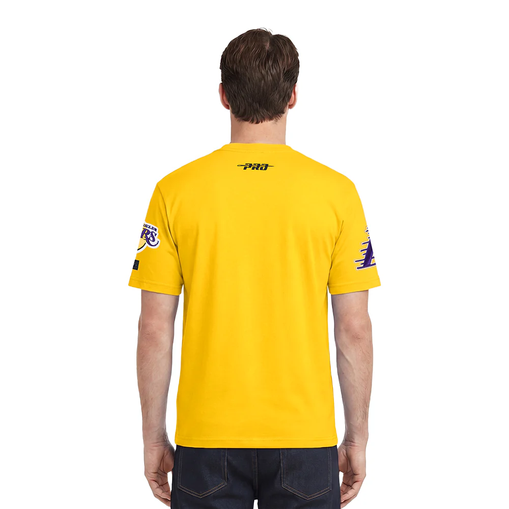 NBA LOS ANGELES LAKERS CLASSIC CHENILLE MEN'S SJ TEE (YELLOW) - Image 2
