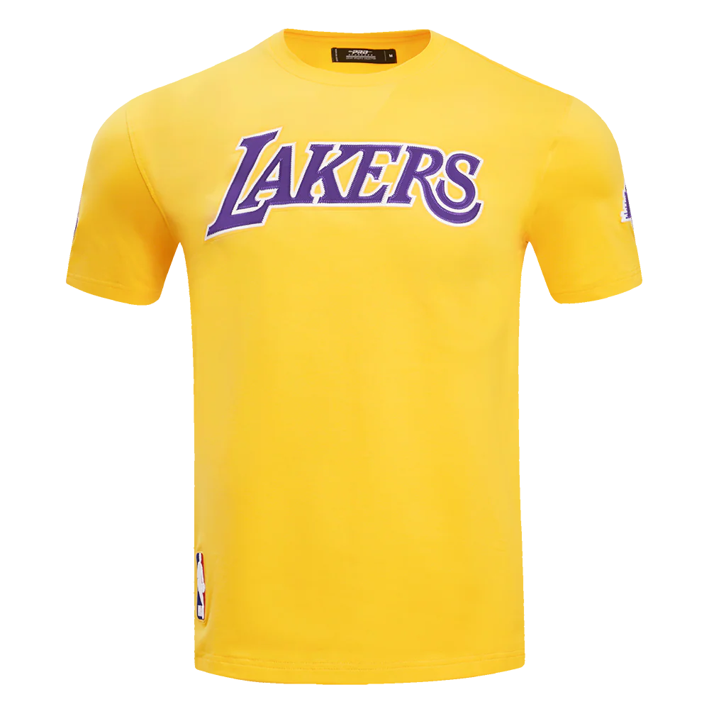 NBA LOS ANGELES LAKERS TACKLE TWILL MEN'S TEE (YELLOW)