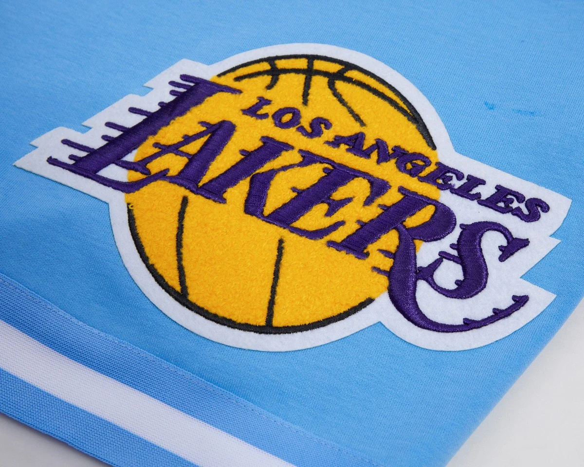 NBA LOS ANGELES LAKERS CLASSIC CHENILLE MEN'S SHORT (UNIVERSITY BLUE) - Image 7