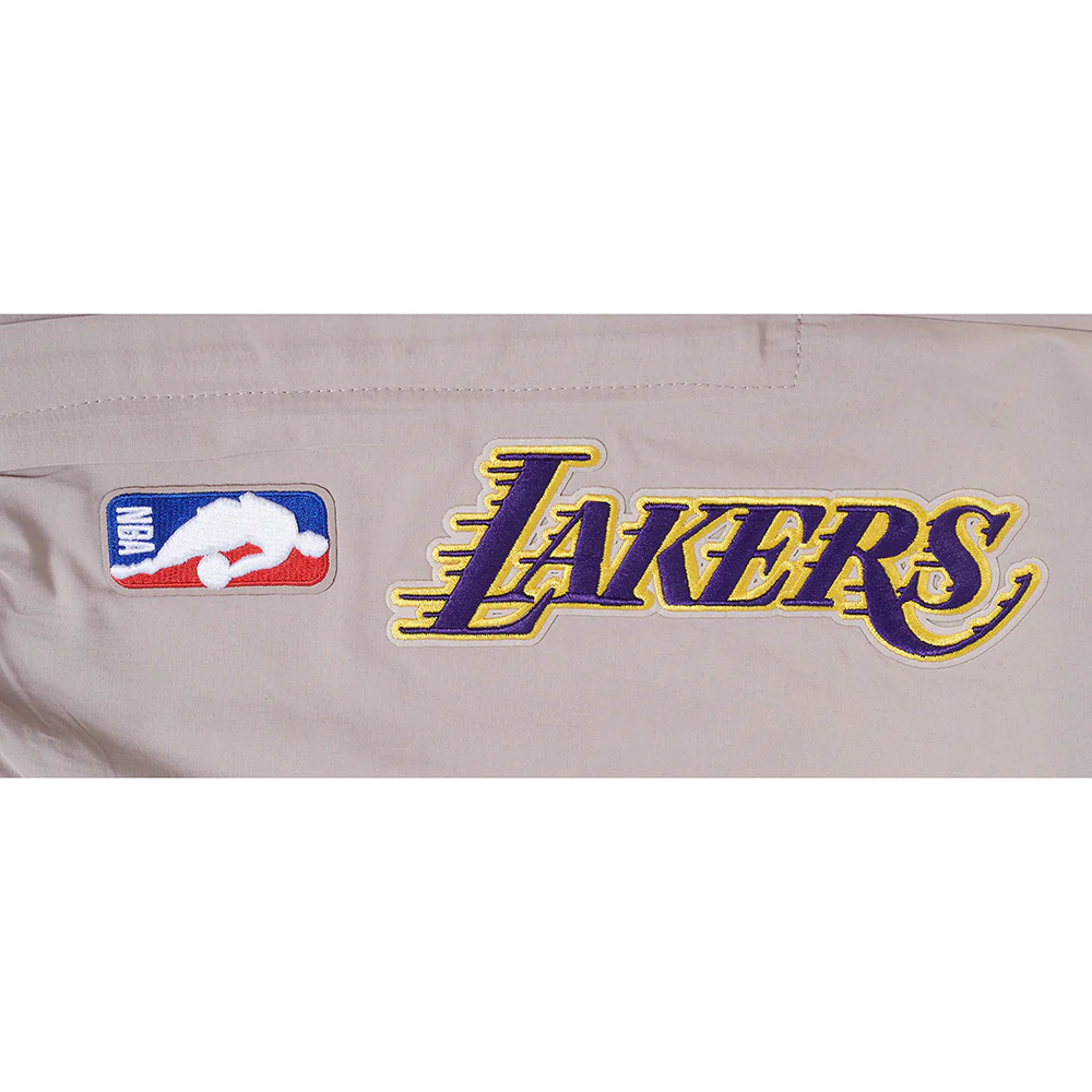 NBA LOS ANGELES LAKERS CLASSIC WIND SUIT MEN'S WOVEN PANT (KHAKI) - Image 5
