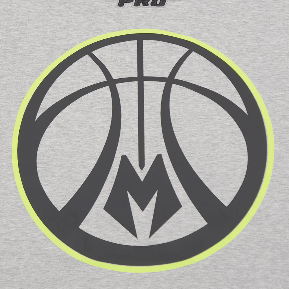 NBA MILWAUKEE BUCKS UNDER THE LIGHTS MEN'S SINGLE JERSEY TEE (HEATHER GREY) - Image 7