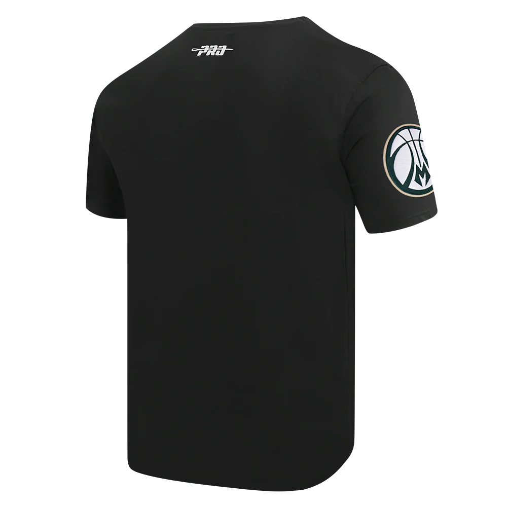 NBA MILWAUKEE BUCKS TEAM BADGE MEN'S WM SJ TEE (BLACK) - Image 4