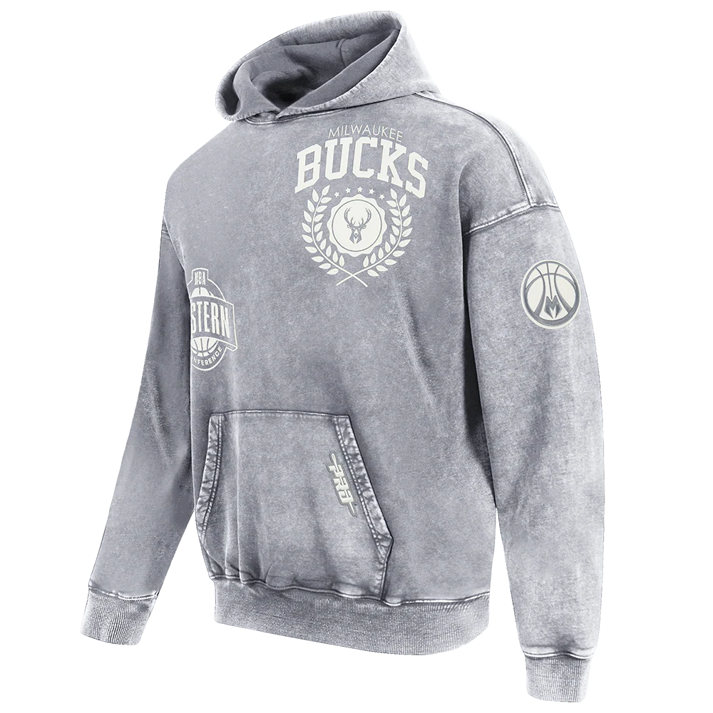 NBA MILWAUKEE BUCKS STREET TEAM MEN'S ENZYME WASH DS FT PO HOODIE (WASHED GREY) - Image 4