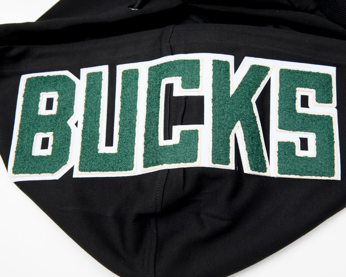 NBA MILWAUKEE BUCKS GIANNIS MEN'S PULLOVER HOODIE (BLACK) - Image 9