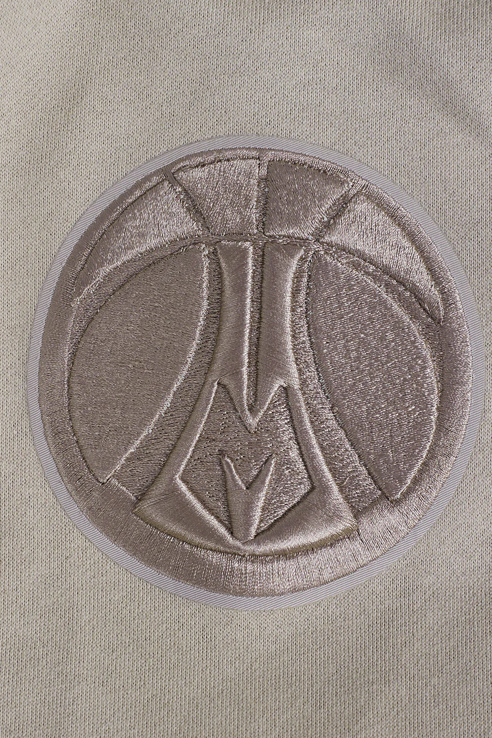 NBA MILWAUKEE BUCKS NEUTRAL MEN'S DROP SHOULDER PULLOVER HOODIE (TAUPE) - Image 7