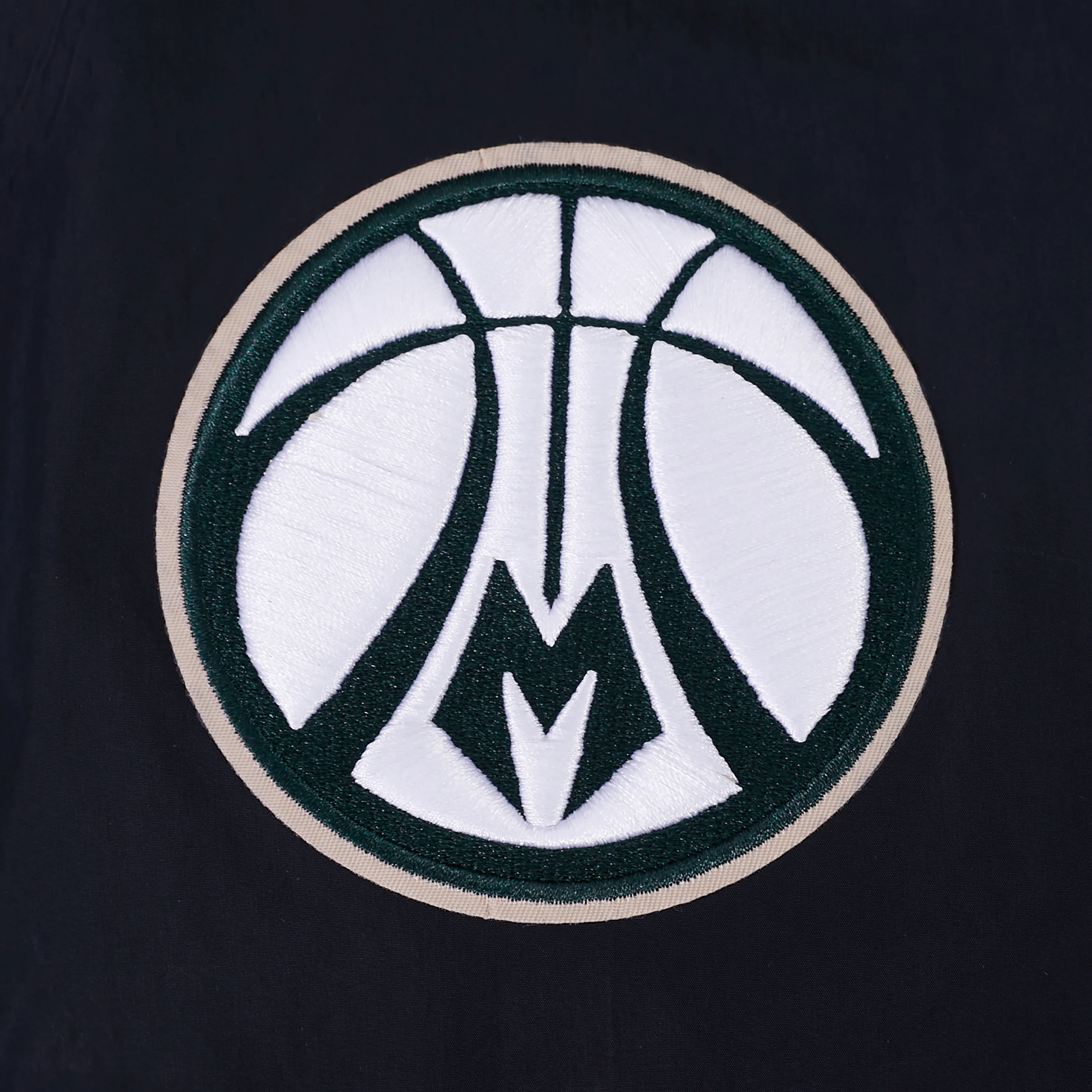 NBA MILWAUKEE BUCKS PRE GAME MEN'S JACKET (BLACK) - Image 7