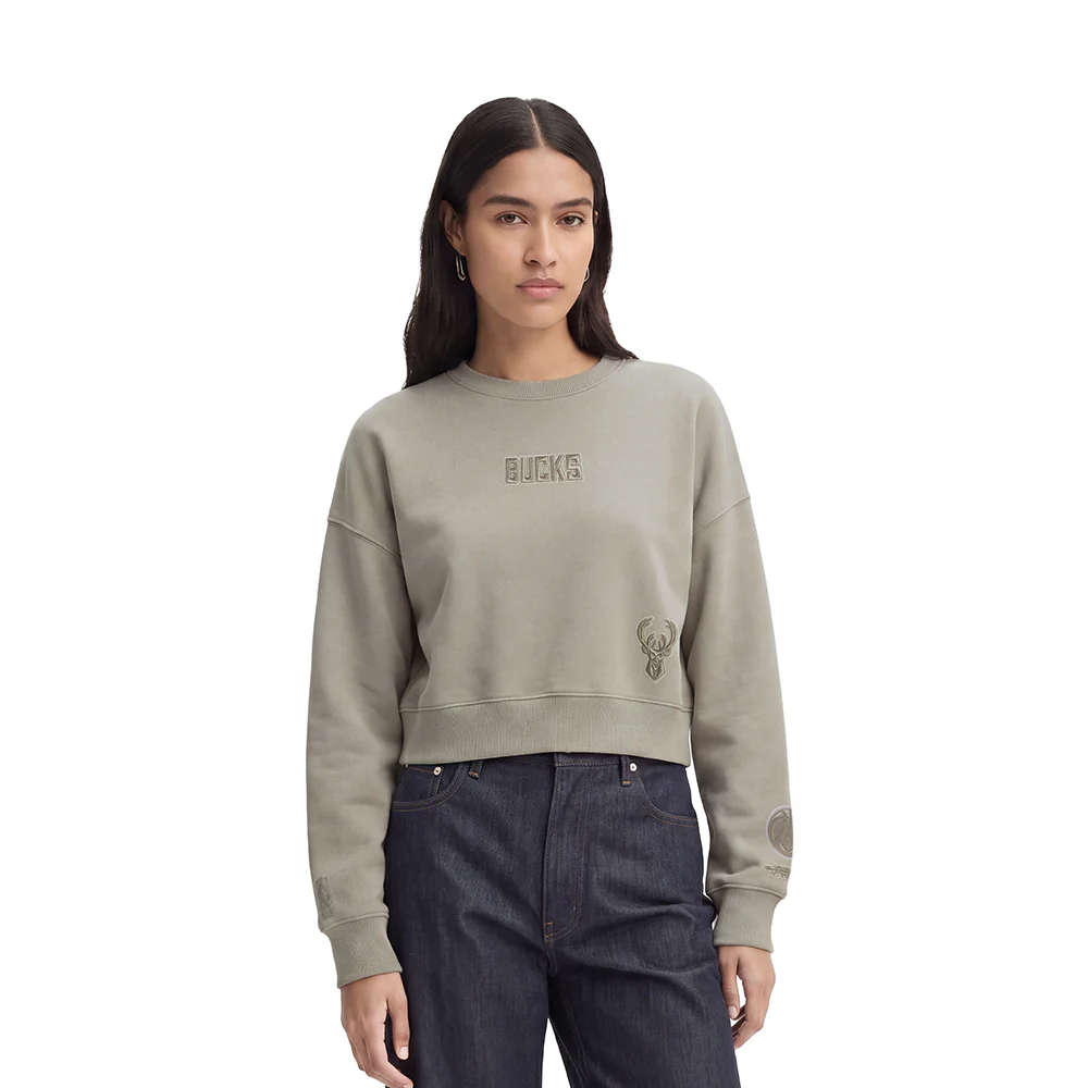 NBA MILWAUKEE BUCKS WINGSPAN WOMEN'S FLEECE CREWNECK (TAUPE) - Image 2