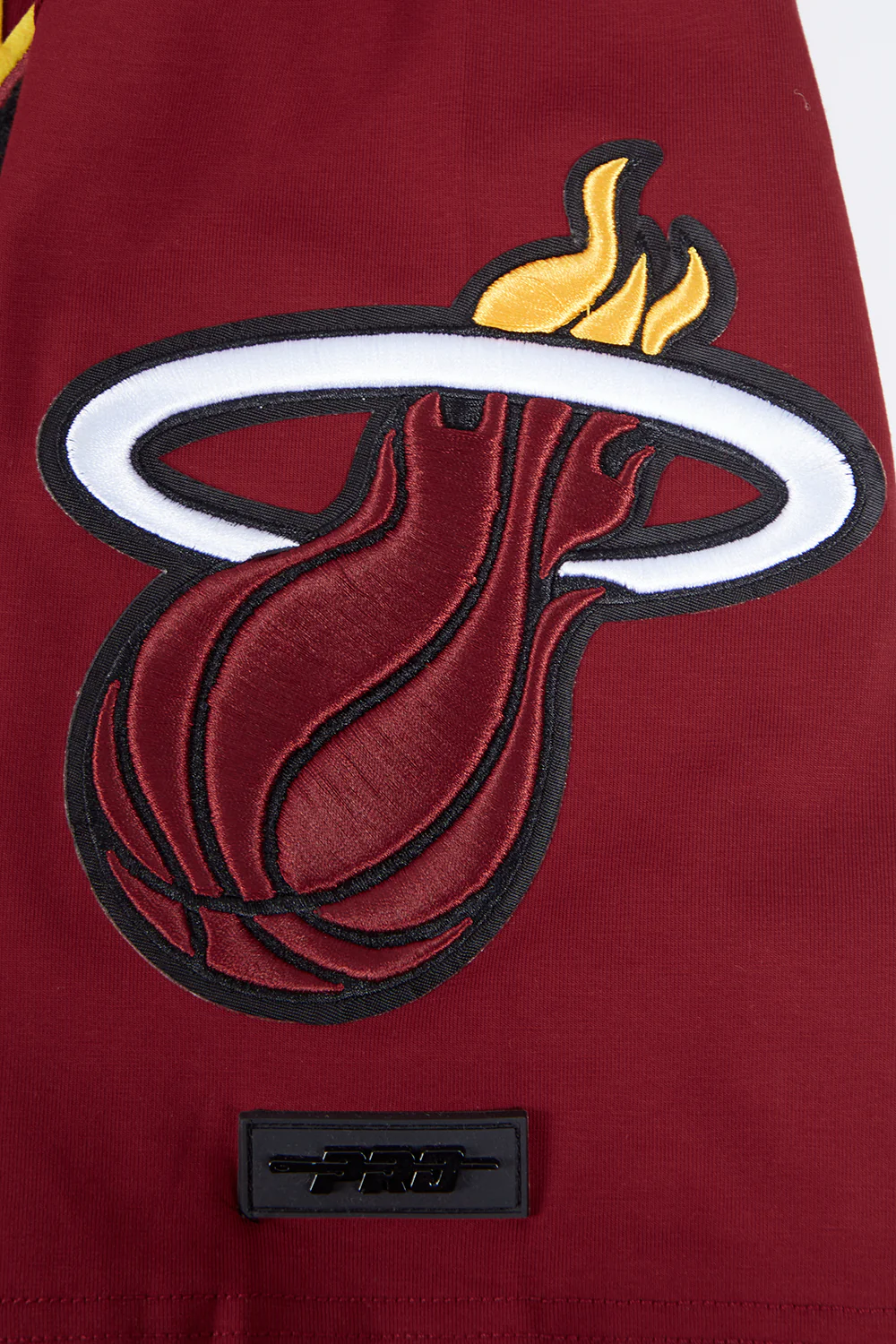 NBA MIAMI HEAT CLASSIC CHENILLE MEN'S TEE (CARDINAL RED) - Image 7