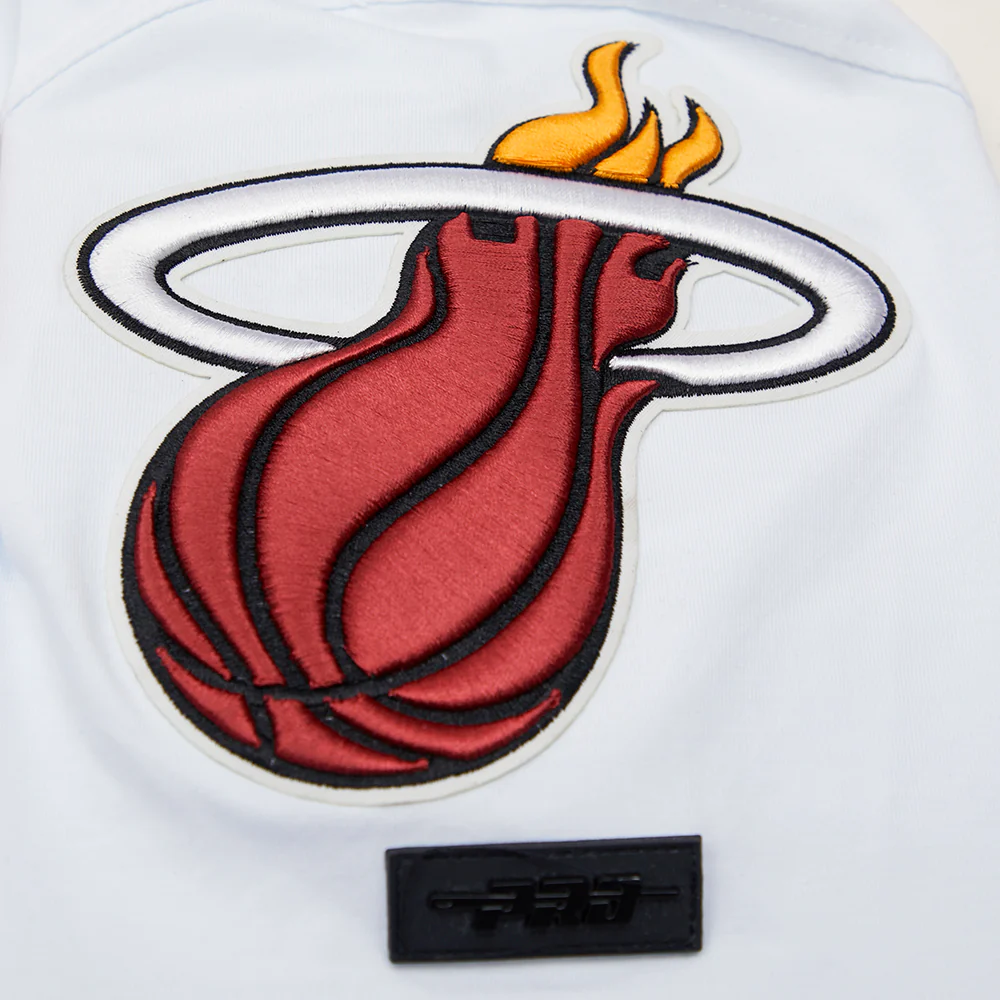NBA MIAMI HEAT CLASSIC CHENILLE MEN'S TEE (WHITE) - Image 10