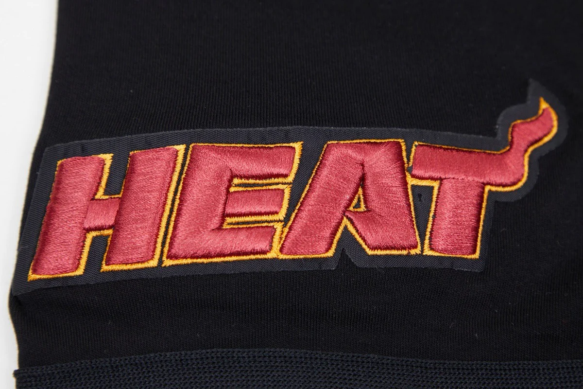 NBA MIAMI HEAT CLASSIC CHENILLE MEN'S TEE (BLACK) - Image 6