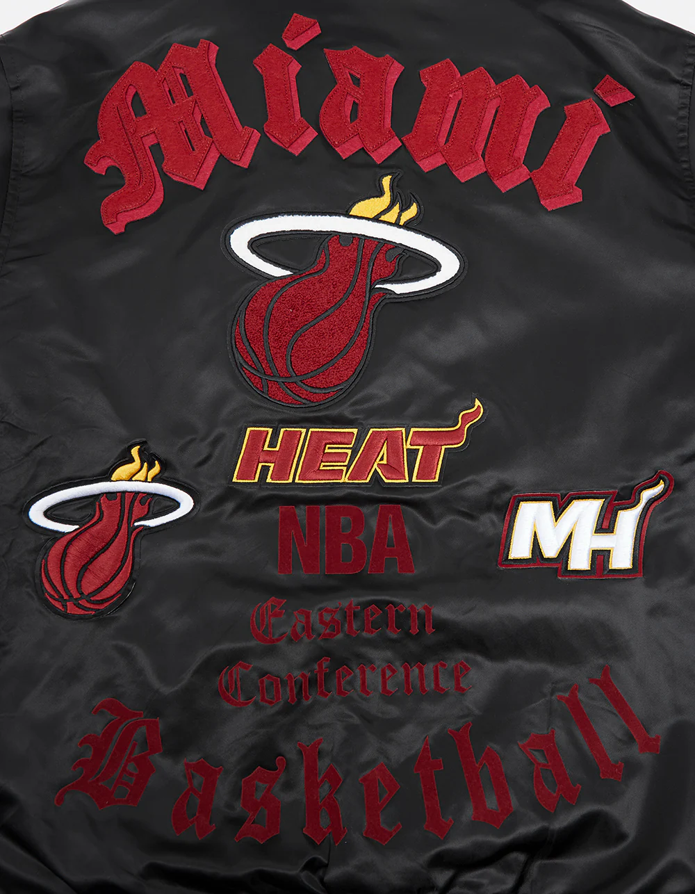 NBA MIAMI HEAT OLD ENGLISH MEN'S RIB SATIN JACKET (BLACK) - Image 7