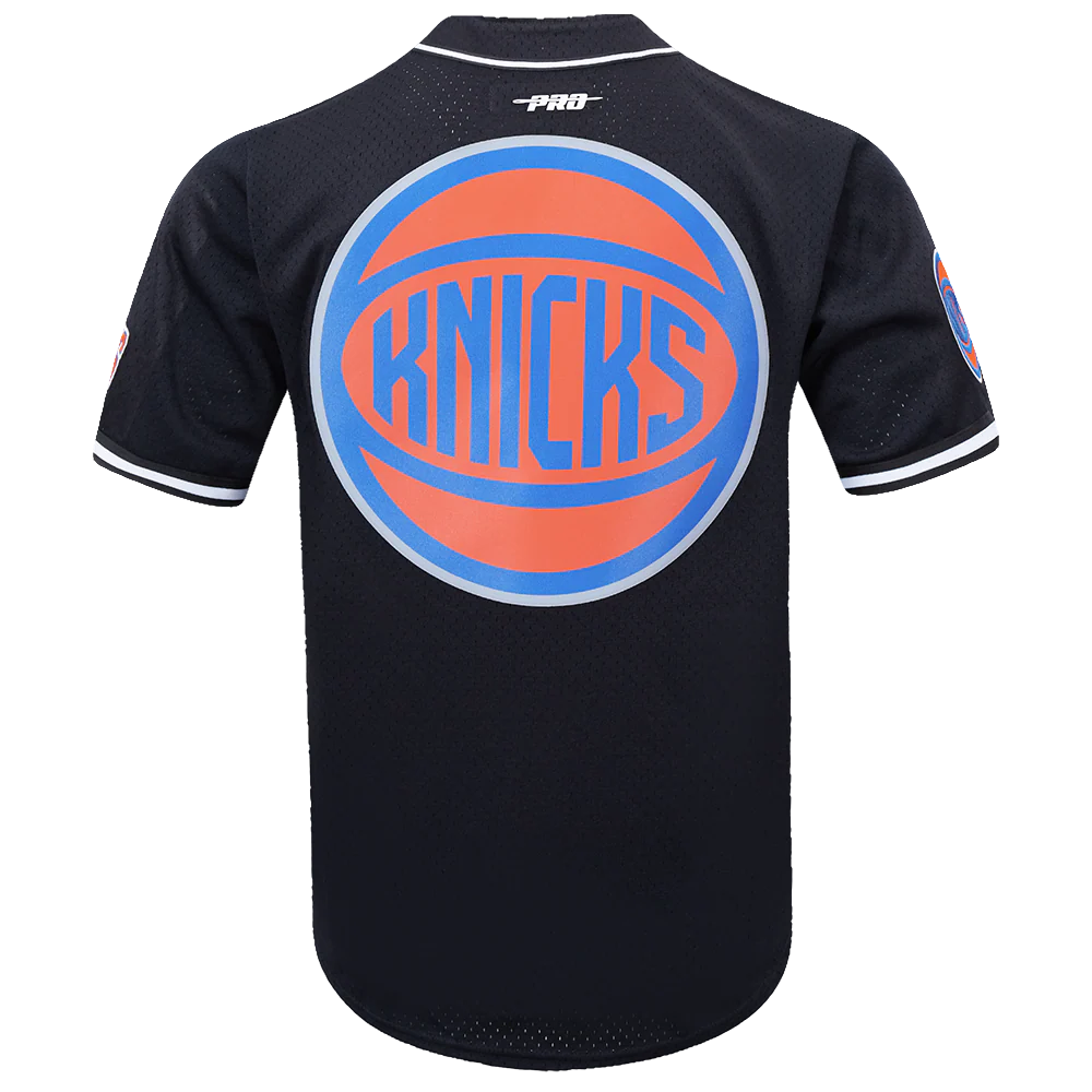 NBA NEW YORK KNICKS SCRIPT TAIL MEN'S MESH BUTTON DOWN SHIRT (BLACK) - Image 3