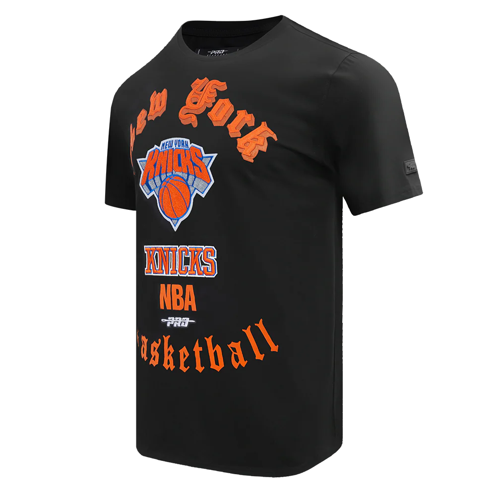 NBA NEW YORK KNICKS OLD ENGLISH MEN'S TEE (BLACK) - Image 2