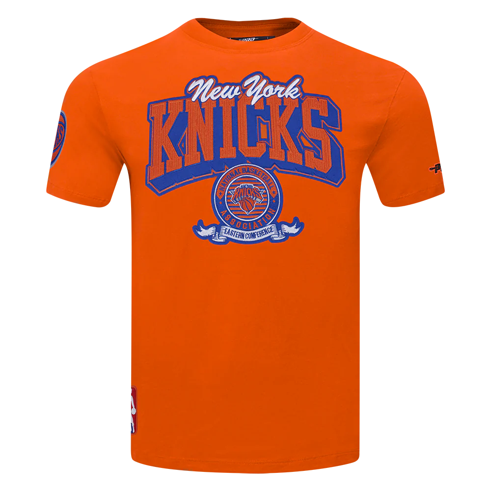 NBA NEW YORK KNICKS TEAM BADGE MEN'S WM SJ TEE (ORANGE) - Image 3