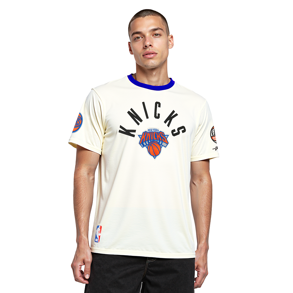 NEW YORK KNICKS MODERN ORIGINALS MEN'S RINGER TEE (EGGSHELL/ROYAL BLUE)