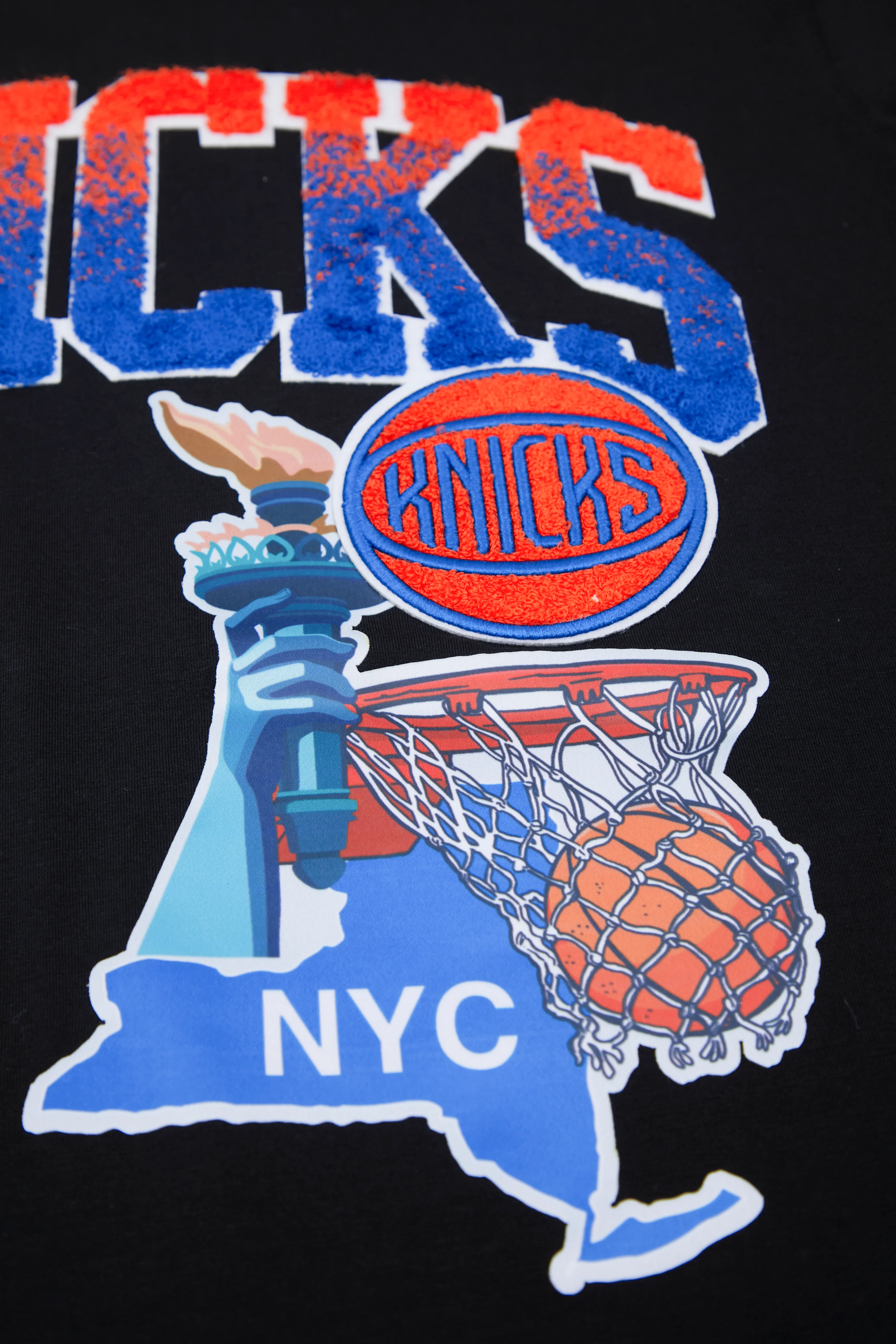 NBA NEW YORK KNICKS HOME TOWN MEN'S S/S TEE (BLACK) - Image 8