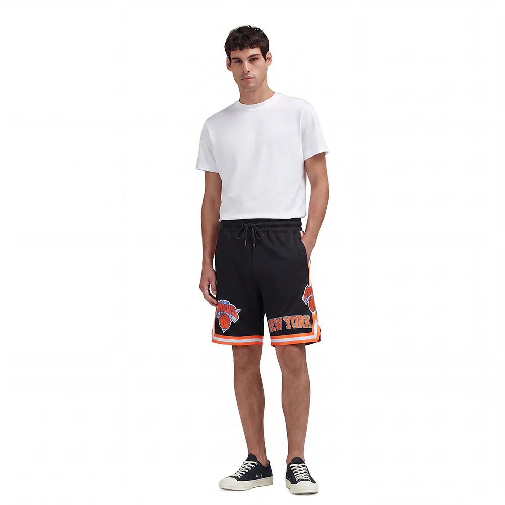 NBA NEW YORK KNICKS CLASSIC CHENILLE MEN'S SHORT (BLACK) - Image 3