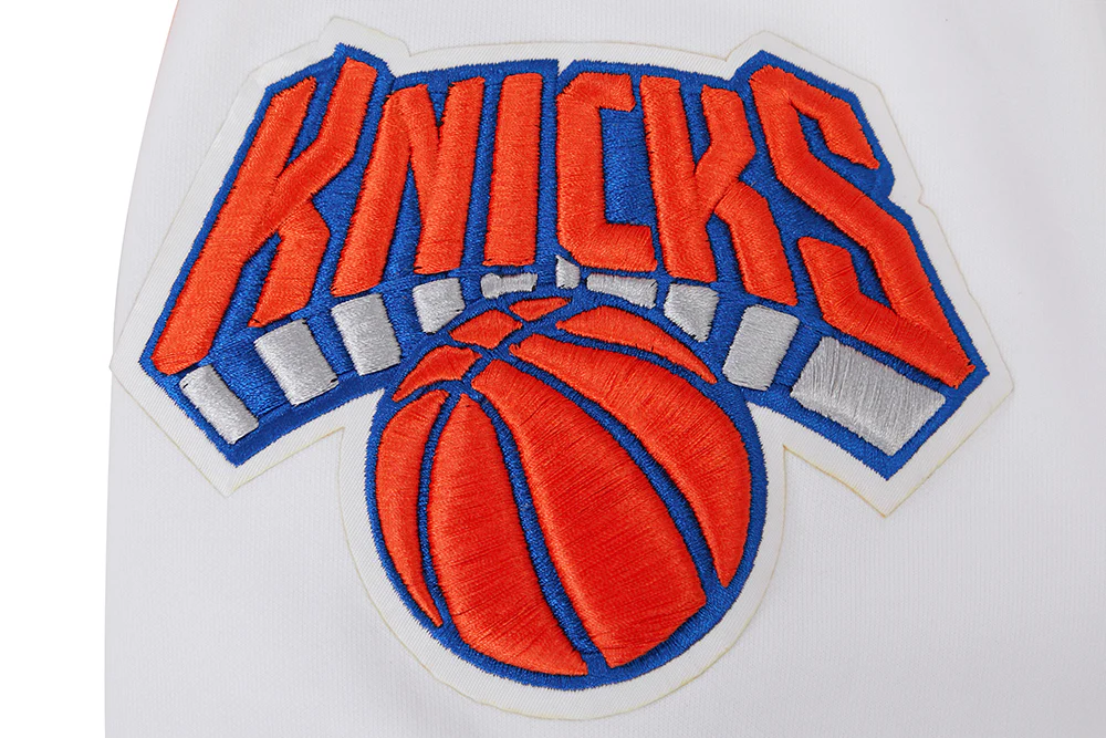 NBA NEW YORK KNICKS CLASSIC CHENILLE MEN'S PULLOVER HOODIE (WHITE) - Image 6