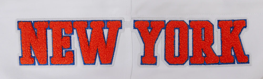 NBA NEW YORK KNICKS CLASSIC CHENILLE MEN'S PULLOVER HOODIE (WHITE) - Image 7