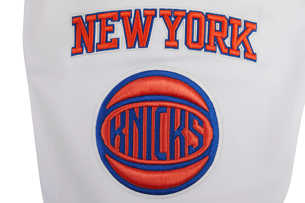 NBA NEW YORK KNICKS CLASSIC CHENILLE MEN'S PULLOVER HOODIE (WHITE) - Image 8