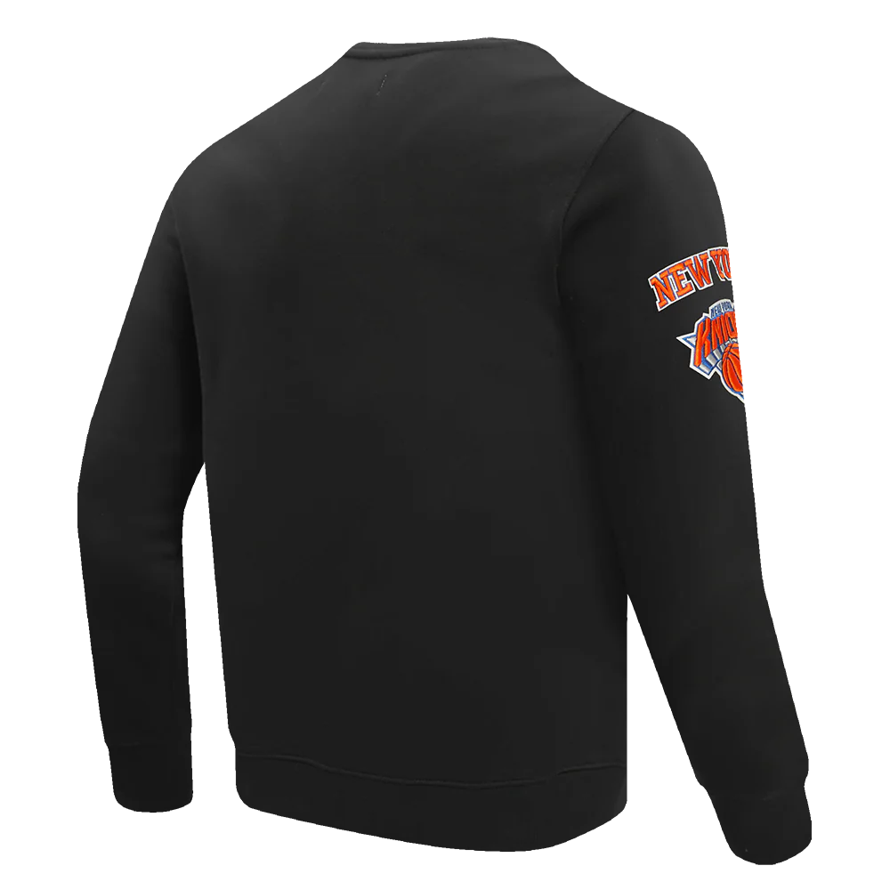 NBA NEW YORK KNICKS OLD ENGLISH MEN'S CREWNECK (BLACK) - Image 6