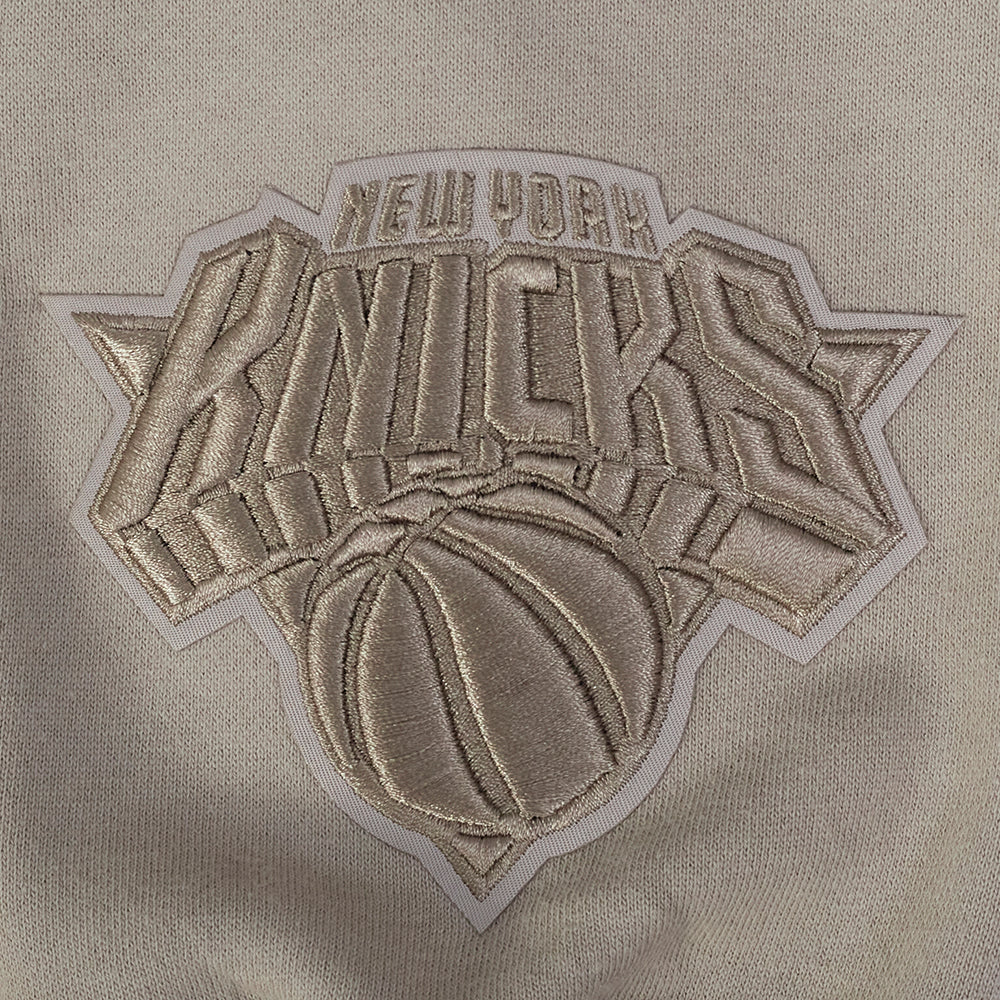 NBA NEW YORK KNICKS WINGSPAN MEN'S DROP SHOULDER FLEECE CREWNECK (TAUPE) - Image 9