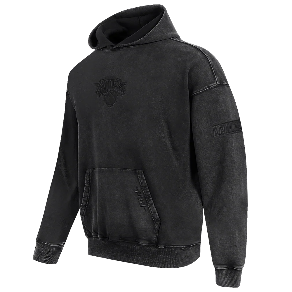 NBA NEW YORK KNICKS WASHED CLASSIC MEN'S ENZYME WASH DROP SHOULDER FLC PO HOODIE (WASHED BLACK) - Image 2