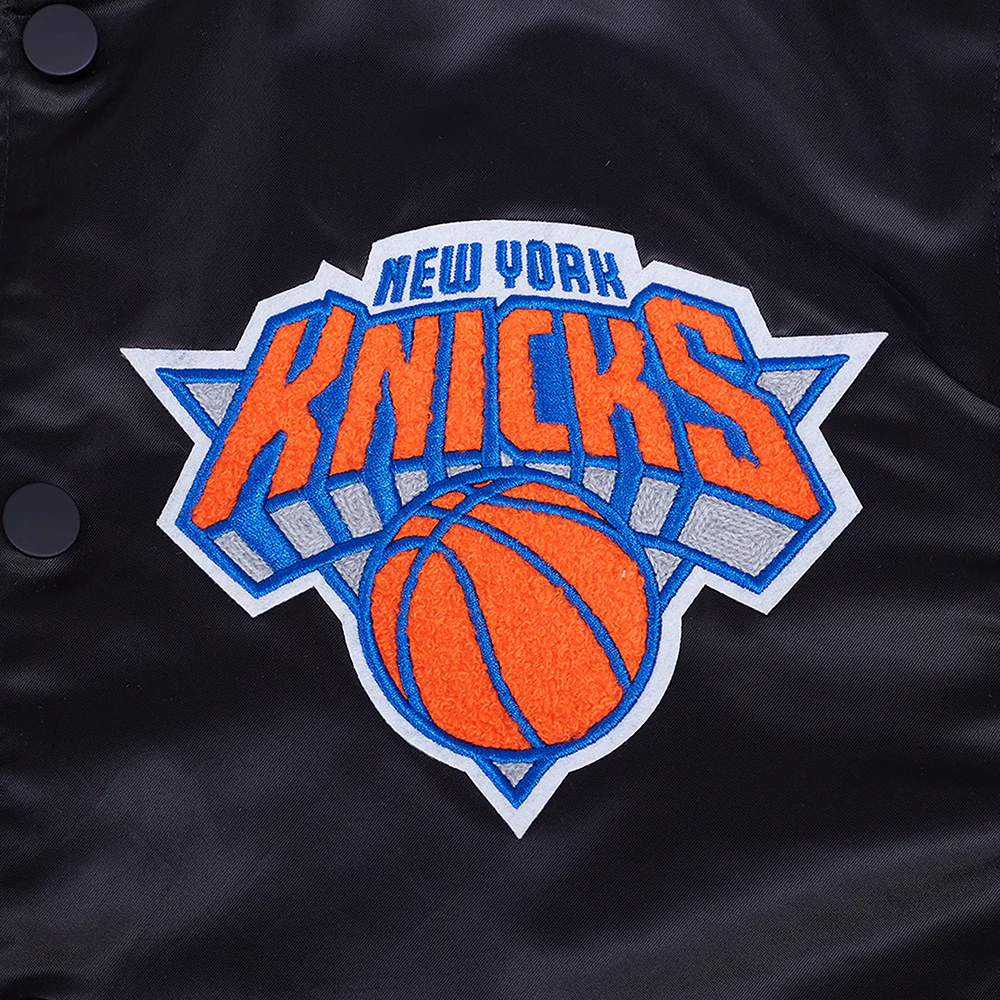 NBA NEW YORK KNICKS SOUVENIR MEN'S SATIN JACKET (BLACK) - Image 14
