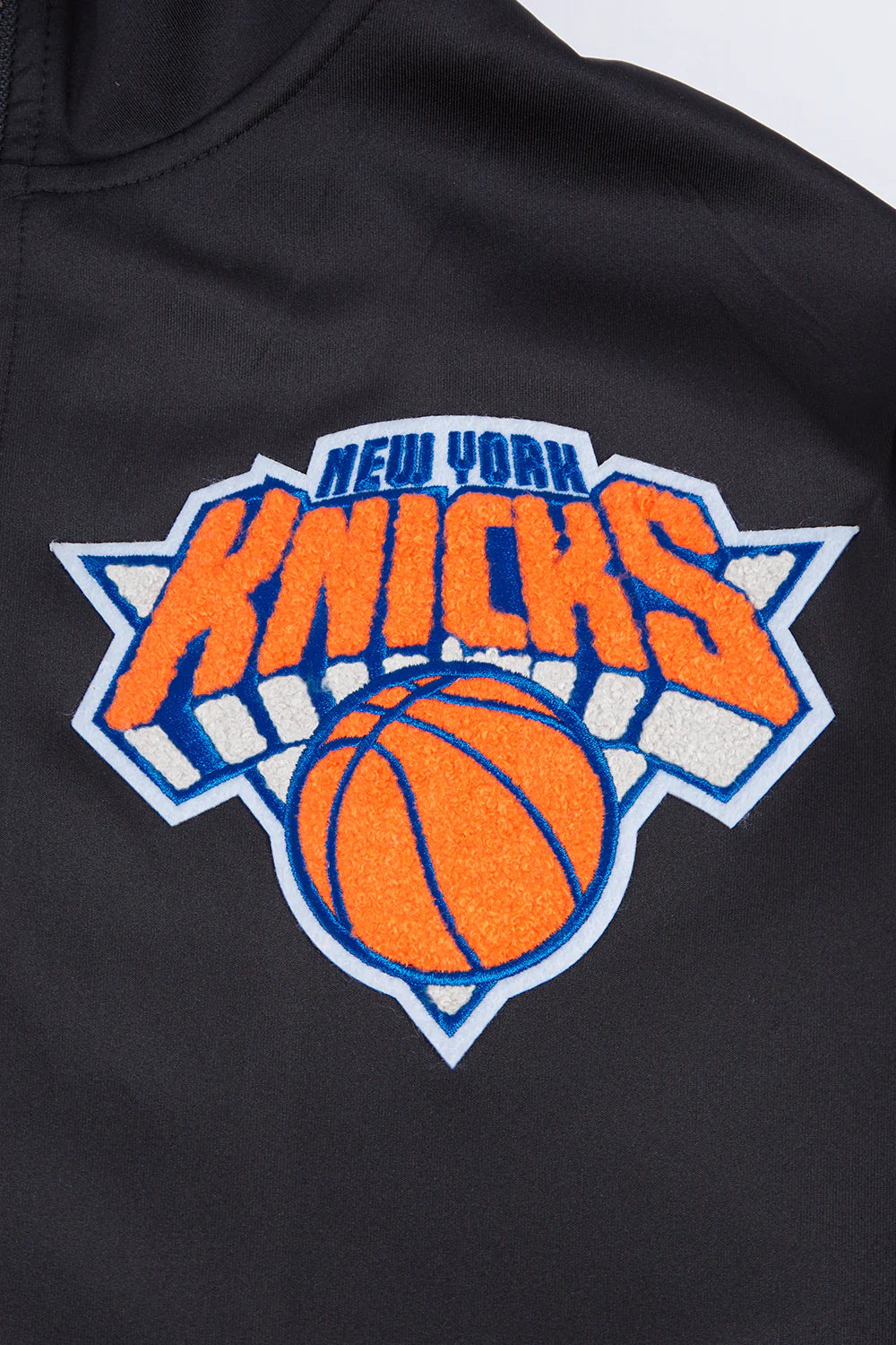 NBA NEW YORK KNICKS CLASSIC MEN'S DOUBLE KNIT TRACK JACKET (BLACK) - Image 5