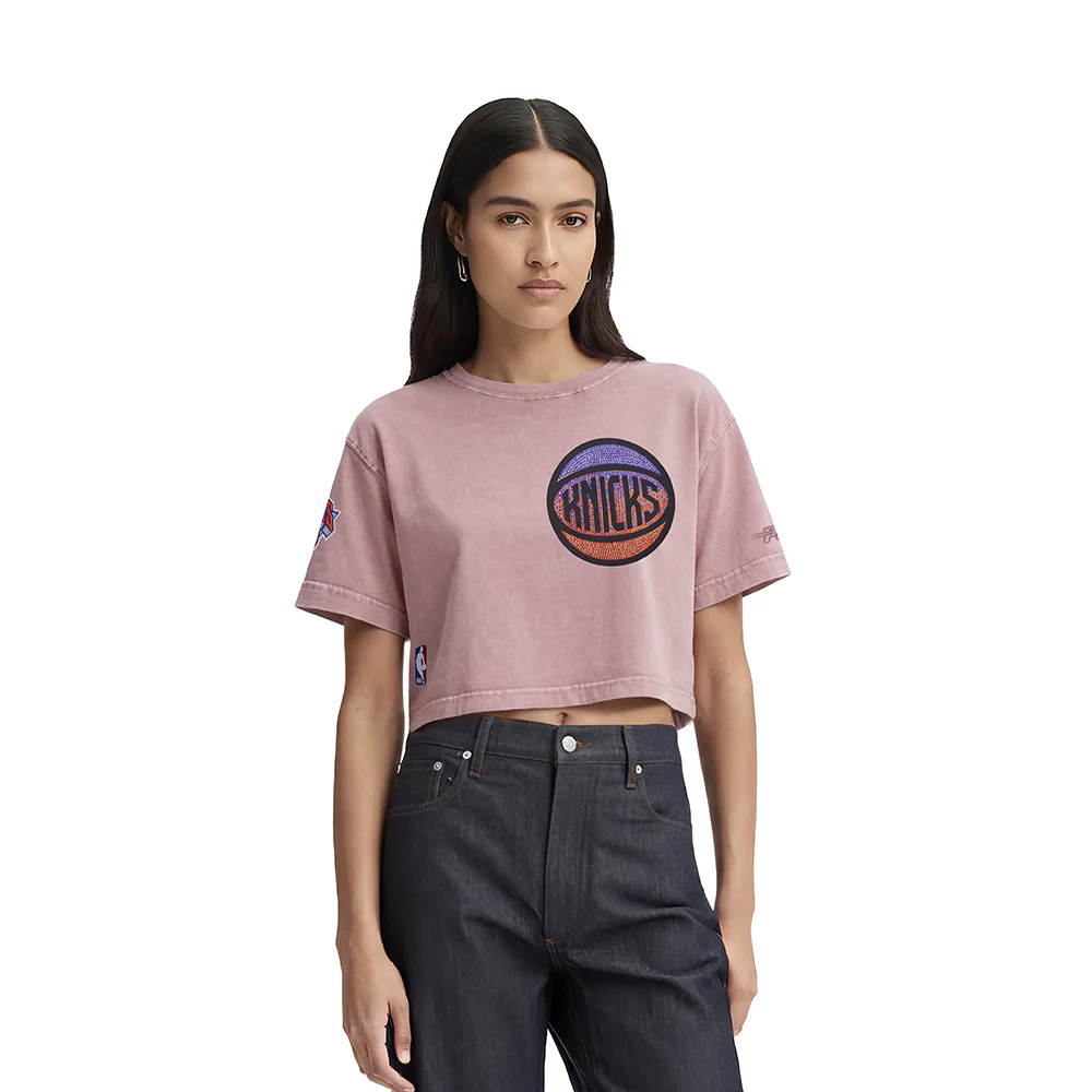 NBA NEW YORK KNICKS WASHED JEWELS WOMEN'S S/S BOXY TEE (WASHED MAUVE)