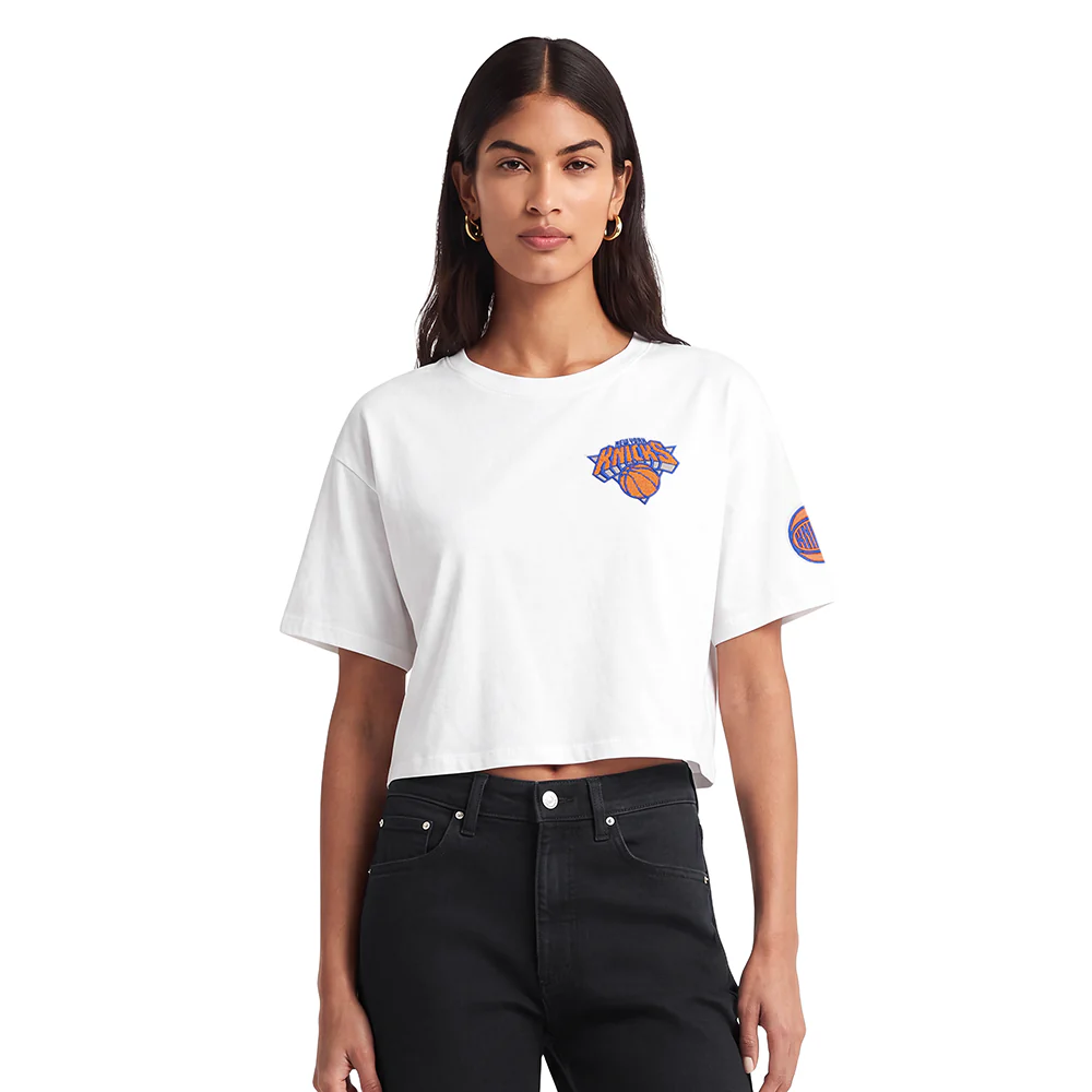 NBA NEW YORK KNICKS CLASSIC WOMEN'S BOXY TEE (WHITE)